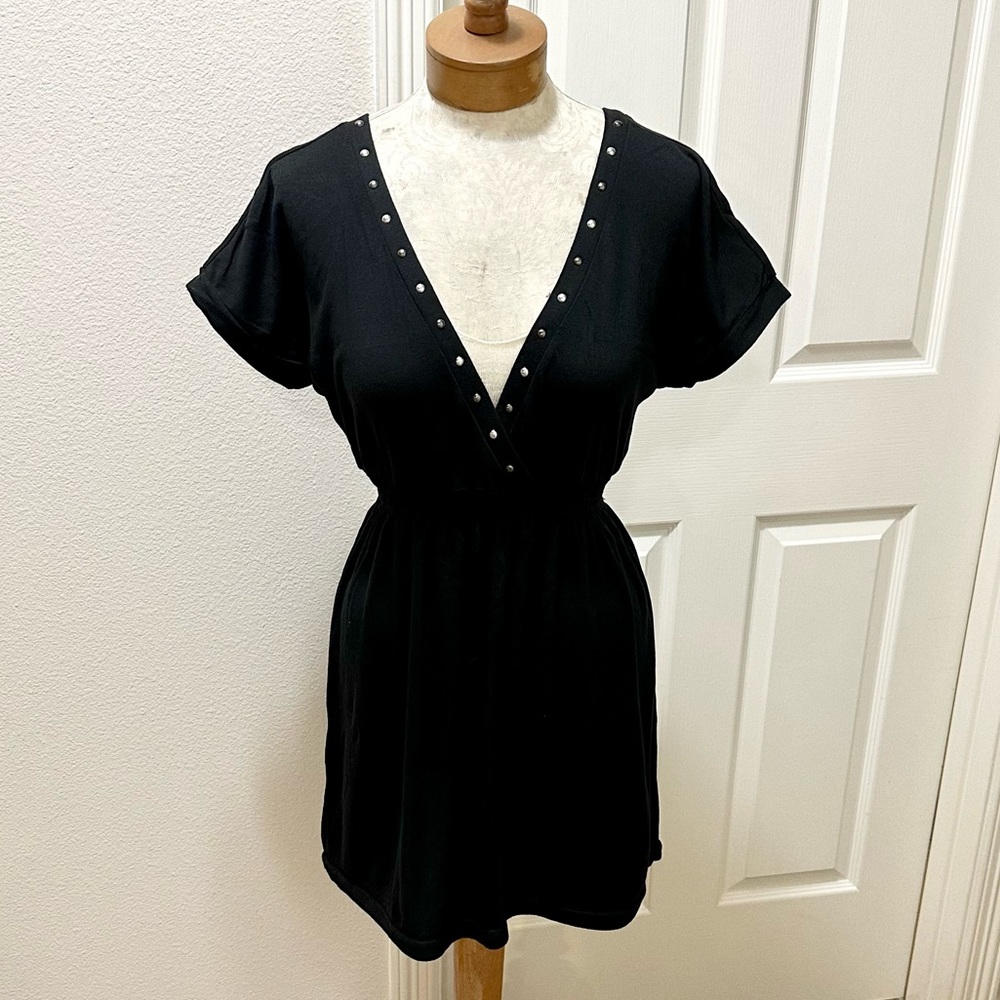 Express Women’s Short Sleeve Silver-Studded Black Mini Dress or Tunic NWOT - M